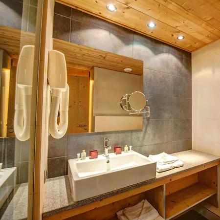 Hotel Park Suisse & 4*